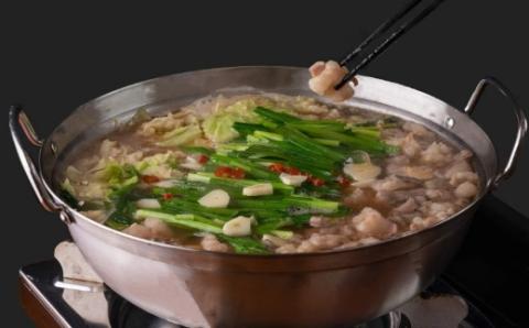 【もつ鍋】《宅飲み用》黒毛和牛・博多もつ鍋 (3人から4人前)