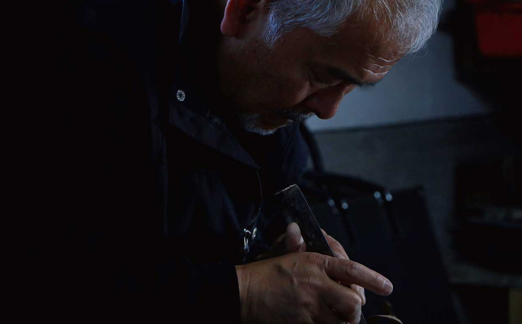 丸田窯 焼締め針象嵌泥彩 宝瓶