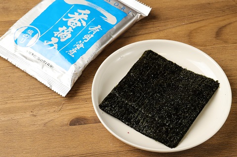 福岡有明海産 【漁師の奥さんたちが有明海で作った 5つの味が楽しめる 自慢の味付のり】 板のり1枚分(8切8枚)×30袋 [M405] 海苔 ノリ ご飯 おつまみ おやつ おにぎり おにぎらず キンパ 手巻き 寿司 塩 国産