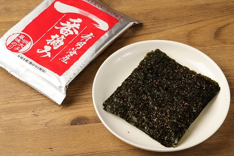 福岡有明海産 【漁師の奥さんたちが有明海で作った 5つの味が楽しめる 自慢の味付のり】 板のり1枚分(8切8枚)×30袋 [M405] 海苔 ノリ ご飯 おつまみ おやつ おにぎり おにぎらず キンパ 手巻き 寿司 塩 国産