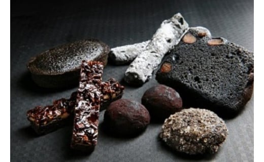 KURO SERECTION 砂糖と石炭の掛け合わせ スイーツ