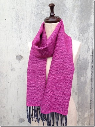 ito to iro 手染め・手織り仕上「ストール」メリノウール100% 網代斜紋・マゼンダピンク
