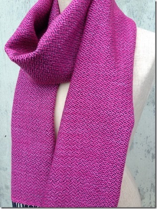 ito to iro 手染め・手織り仕上「ストール」メリノウール100% 網代斜紋・マゼンダピンク