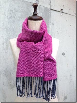 ito to iro 手染め・手織り仕上「ストール」メリノウール100% 網代斜紋・マゼンダピンク