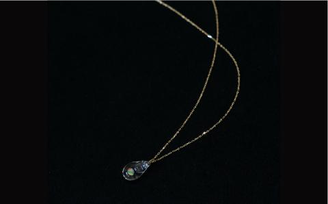 moonアロマネックレス K18YG 糸島市 / タビノキセキ アクセサリー/ネックレス/ガラスアクセサリー [ADB003]