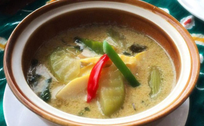 糸島グルメグランプリ受賞！タイカレー2種セット（ココナッツグリーンカレー・ココナッツレッドカレー） 糸島市 / ドゥワンチャン エスニック 辛口 [AIQ001]