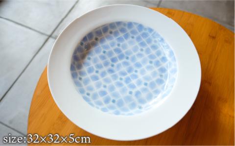 有田焼 和紙染 幾何学紋（大皿） 伊都桃山窯 福岡県糸島市 陶磁器 クラフト 伝統 工芸 [AKB001]