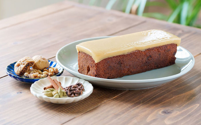 生 キャラメル と いちじく の ケーキ 糸島市 / round coffee お菓子 洋菓子 [AQQ006]