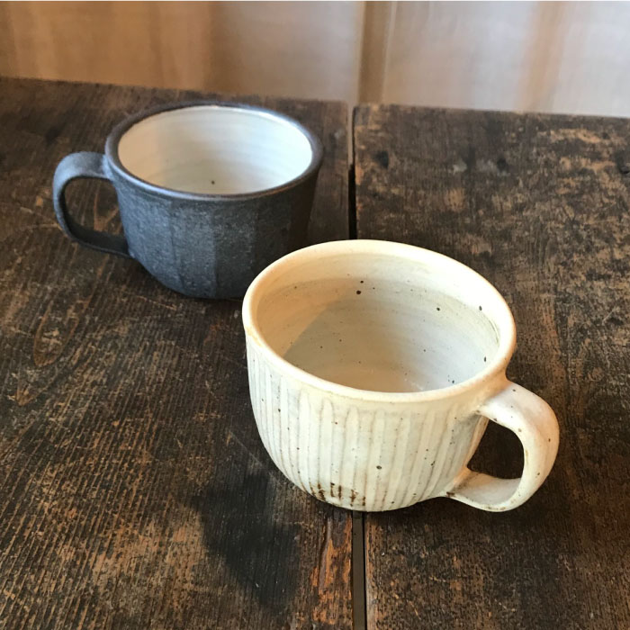 アイボリー＆アイアンブラック スープマグカップペア≪糸島≫【うつわと手仕事の店 研】器/陶器/食器/手作り/クラフト [ARD019]