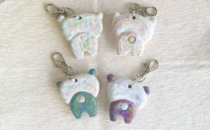 動物のキーホルダー 1点 手彫り しろくま ぱんだ 糸島市 / しろくも工房【いとしまごころ】 [AEO014]