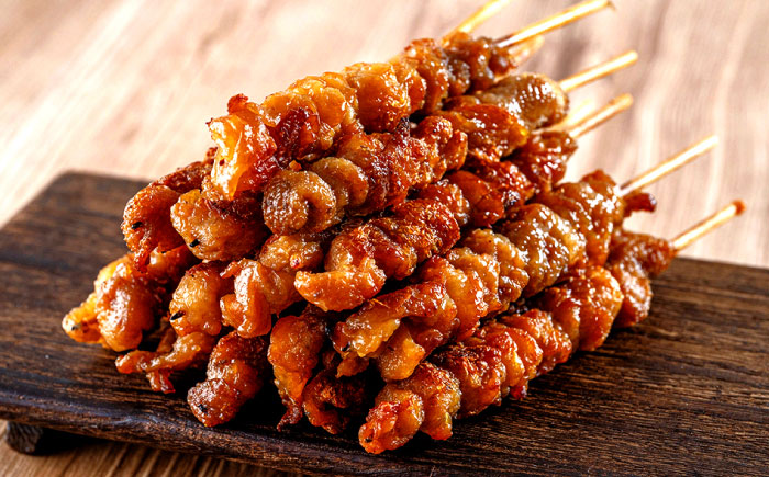 【糸島製造】 食品添加物無添加！ おうちで博多名物三昧 (博多本格もつ鍋+とりかわ+酢もつ)  糸島市 / 博多 浜や [AFF034] もつ 鶏皮 しょうゆ味