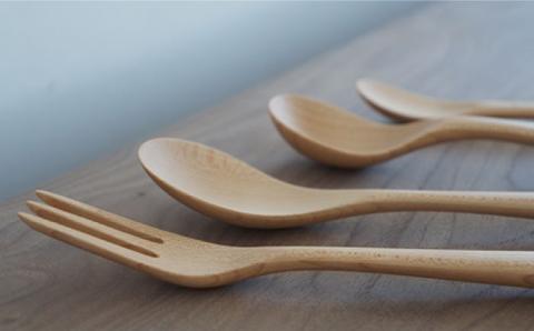 木製カトラリー4本セット/メープル≪糸島≫【DOUBLE=DOUBLE FURNITURE（ダブルダブルファニチャー）】木工/テーブルウェア/スプーン/フォーク/ハンドメイド [APE008]