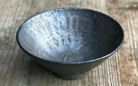 黒金彩平茶碗（マット）[唐津焼]_雅樂窯 [ASE008]