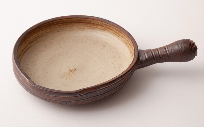 【年内発送】【直火OK】アヒージョ 鍋 （中サイズ / 濃い 茶） 《糸島》 【窯元ろくろ /浅見大輔】 [AUJ005]