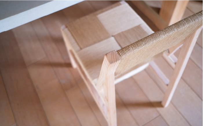 38 センチ 四角い 腰掛け椅子 《糸島》 【贈り物家具 みはたや】 [ADD014]