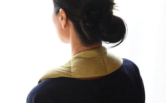 8種の植物の蒸気で温める よもぎピロー（有機小豆玄米よもぎカイロ) 糸島市 / - suu - / 枕 ピロー ネックピロー [ADQ010]