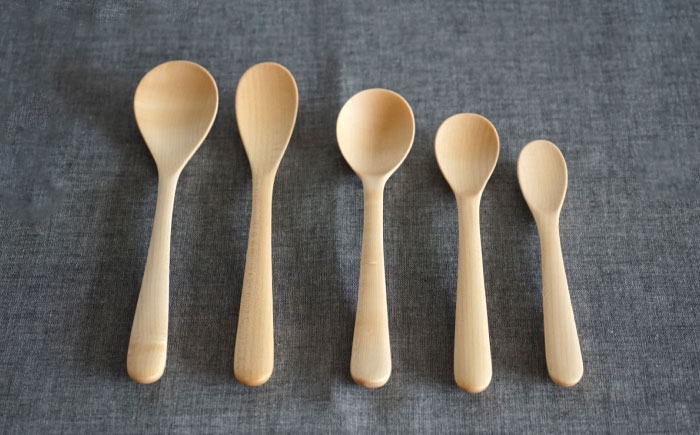 【色が選べる】木製 スプーン 全 5種 セット 糸島市 / DOUBLE=DOUBLE FURNITURE（ダブルダブルファニチャー） [APE017-1] メープル