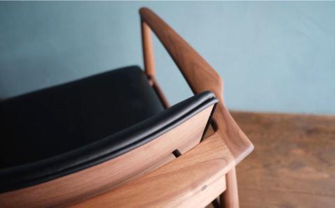 イージーチェア≪糸島≫【贈り物家具 みはたや】オリジナル/インテリア/ダイニングチェア/椅子/イス/革張り/木工/作家 [ADD011]