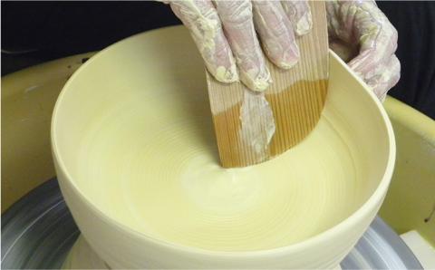 有田焼 和紙染 花紋フリーカップ2個セット 伊都桃山窯 福岡県糸島市 陶磁器 クラフト 伝統 工芸 [AKB002]