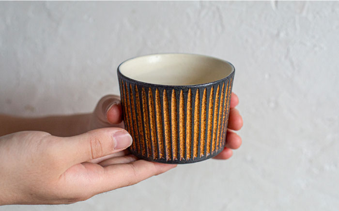 鉄釉 ポットと?^口カップ 2個セット 糸島市 / 醇窯 やきもの ペア カップ コップ 急須 セット [AOE011]