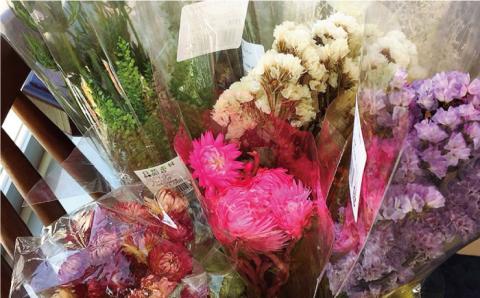 枯れない 仏花 ボトルフラワー ＜1対＞プリザーブドフラワーアレンジメント【CHAMP CAFE】お供え/仏壇/お悔やみ/お彼岸/お盆/ペット [AQE006]