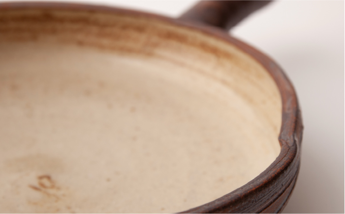 【年内発送】【直火OK】アヒージョ 鍋 （中サイズ / 濃い 茶） 《糸島》 【窯元ろくろ /浅見大輔】 [AUJ005]