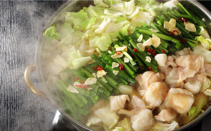 博多 牛もつ鍋 2種類の味セット 各2-3人前（豚骨＆醤油）＜(有)ｴﾇ･ﾃｨｰ･ｹｲ ｻﾌﾞｼﾞ＞那珂川市 鍋 鍋セット [GAP002]