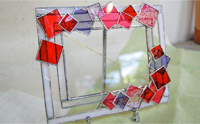 【ステンドグラスのある暮らし】キューブアレンジ＜ウェーブGグラス工房＞那珂川市 ステンドグラス 雑貨 インテリア [GAW017]