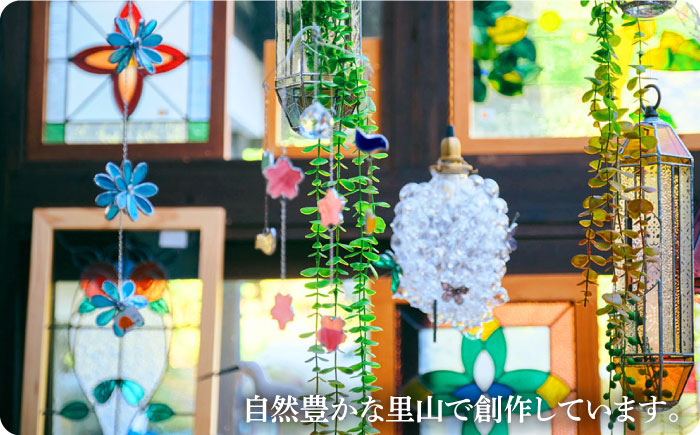 【ステンドグラスのある暮らし】バラブーケ（ペンダントランプ）＜ウェーブGグラス工房＞那珂川市 ステンドグラス 雑貨 インテリア [GAW006]