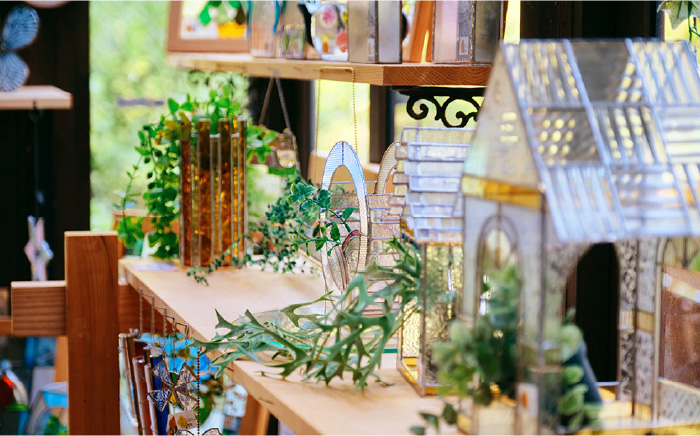 【ステンドグラスのある暮らし】ぴぃの部屋＜ウェーブGグラス工房＞那珂川市 ステンドグラス 雑貨 インテリア [GAW022]