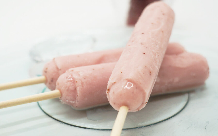 【全12回定期便】福岡県産「博多あまおう」 アイスキャンディー 10本セット＜株式会社natural factory＞那珂川市 スイーツ アイス [GEA038]