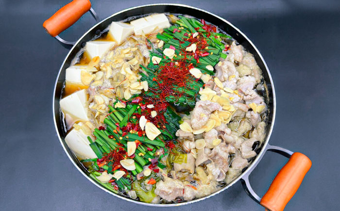 【化粧箱入り】素材にこだわりました！！厳選博多牛もつ鍋セット 醤油味 6人前（国産牛もつ使用）＜株式会社BeerO’Clock＞那珂川市 [GES003]