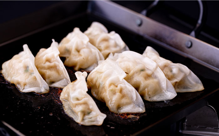 博多和牛 手作り餃子 80個（20個×4p）＜株式会社くしだ企画＞那珂川市 [GZI008]