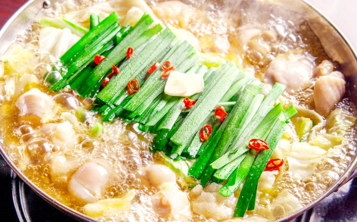 黒毛和牛もつ鍋 3～4人前（醤油ベース）～あご出汁・白濁鶏ガラスープ～＜KRAZY MEAT＞ 那珂川市 [GFQ061]