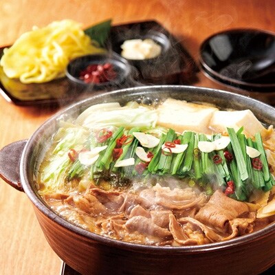 2021年9月発送開始『定期便』もつ鍋(味噌)2-3人前とお米(元気つくし)5kgのセット　全4回