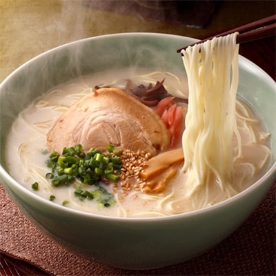 【11月下旬より順次発送】【宇美】博多うまいもん「あまおう」＆「博多ラーメン」(自宅用)【配送不可地域：離島】