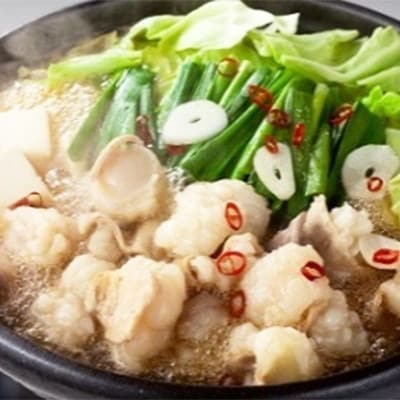 博多の味本舗　厳選国産牛博多もつ鍋　醤油味(4～6人前)(宇美町)【配送不可地域：離島】