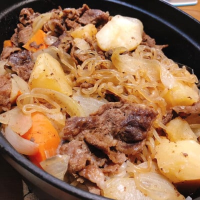 【A5等級の博多和牛を使用】ワンランク上のすき焼き切り落とし500g【配送不可地域：離島】