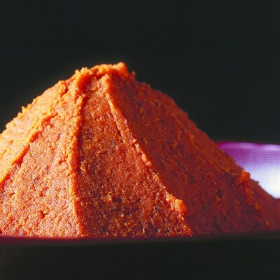 博多もつ鍋セット(九州味噌仕立て)国産牛もつ 300g　2～3人前(水巻町)【配送不可地域：離島】