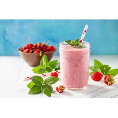 訳アリ!博多和牛しゃぶしゃぶすき焼き用＆冷凍あまおうセット　計1.3kg(水巻町)【配送不可地域：離島】