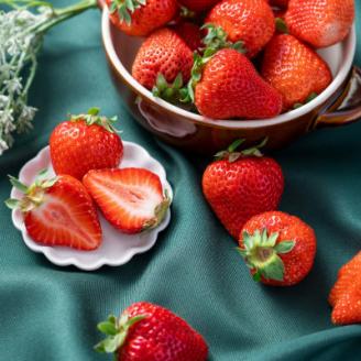 【2026年発送先行受付】福岡産【春】あまおういちご約250g×4パック(岡垣町)【配送不可地域：離島】