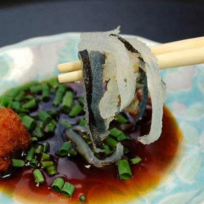 本場九州の味 とらふぐ刺身8皿セット(岡垣町)【配送不可地域：離島】