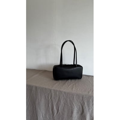 WZIP肩掛けボストンバッグ　黒