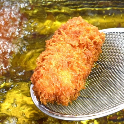 【発送月固定定期便】お魚やさんが作る!!かにクリームコロッケ 大12個セット(岡垣町)全3回【配送不可地域：離島】