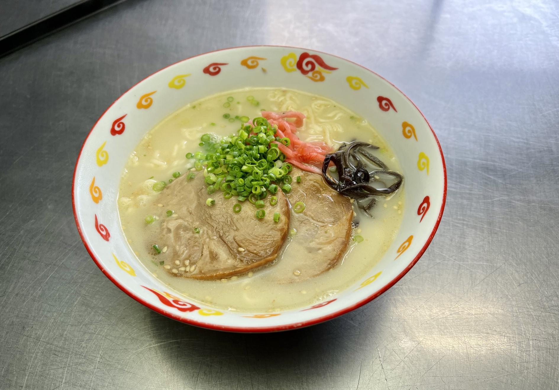 屋台ラーメン（豚骨ラーメン）　とんこつ味20食セット（５食×4袋）＜筑前町＞