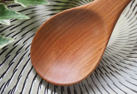 H32 手仕事工房「東峰木人」作-大さじの計量ができる山桜の木ベラ