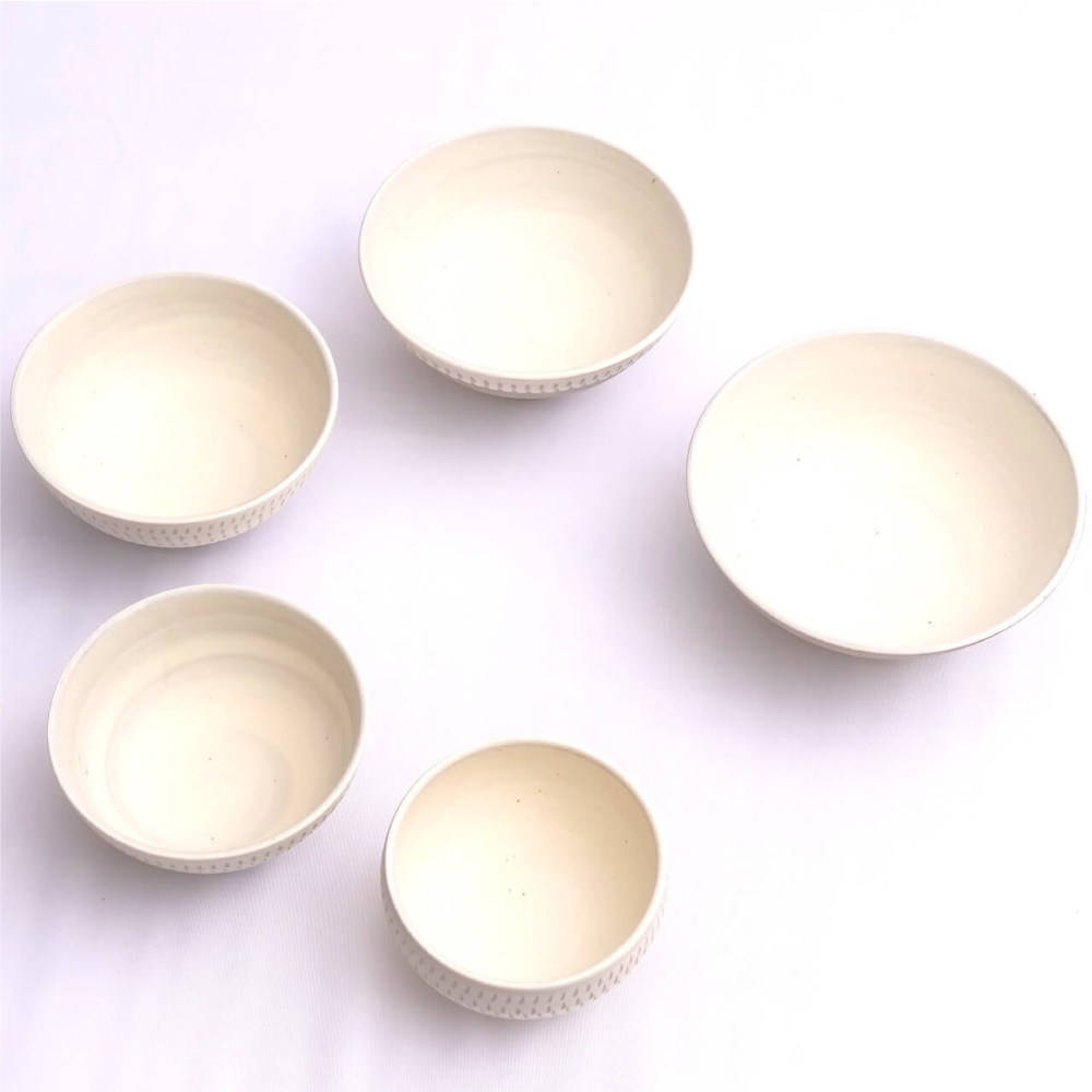 FR11 百碗 白釉飛鉋 (カネハ窯)