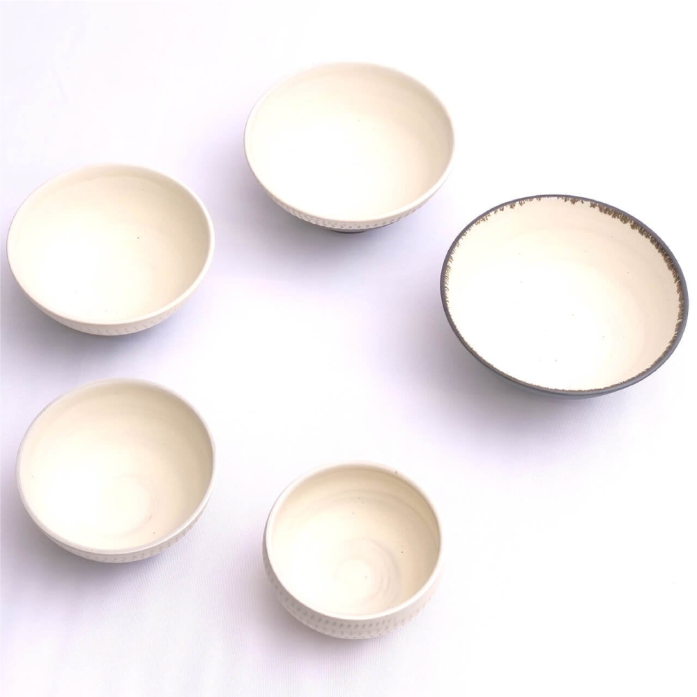 FR9 百碗 白釉鉄黒釉掛分飛鉋 (カネハ窯)