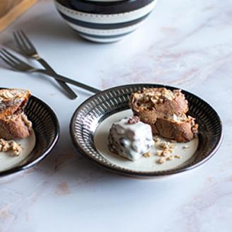 AA32 小石原焼　カネハ窯　飛び鉋プレート【小】(黒×白ツヤ)