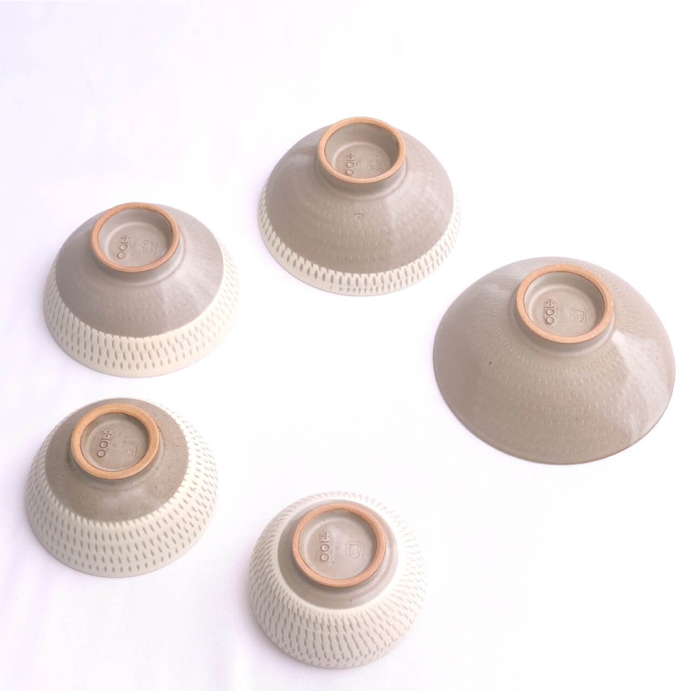 FR11 百碗 白釉飛鉋 (カネハ窯)